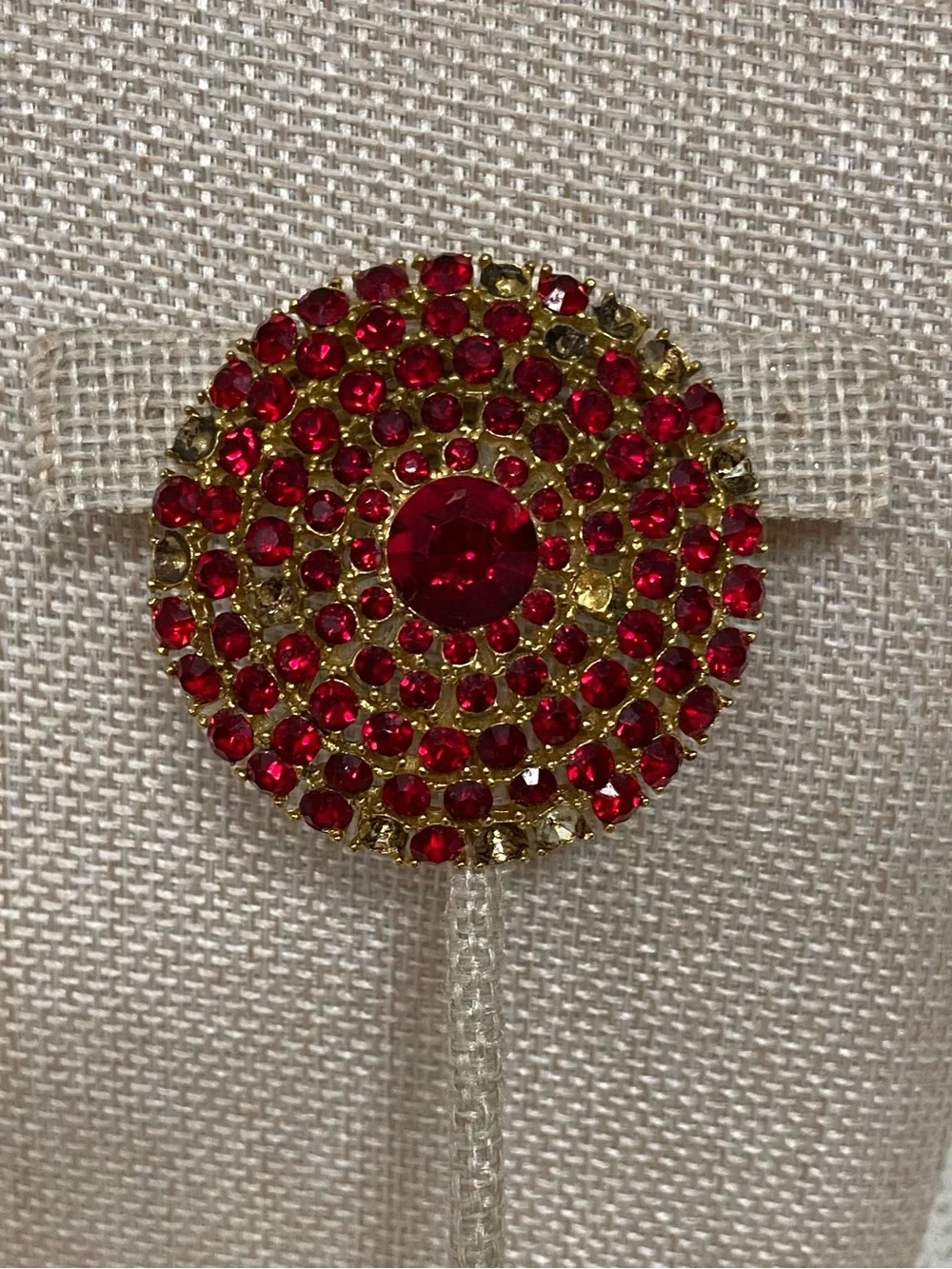 Vintage WEISS Red Rhinestone Brooch 1950s 60s Gold Tone Large Round Statement Pi